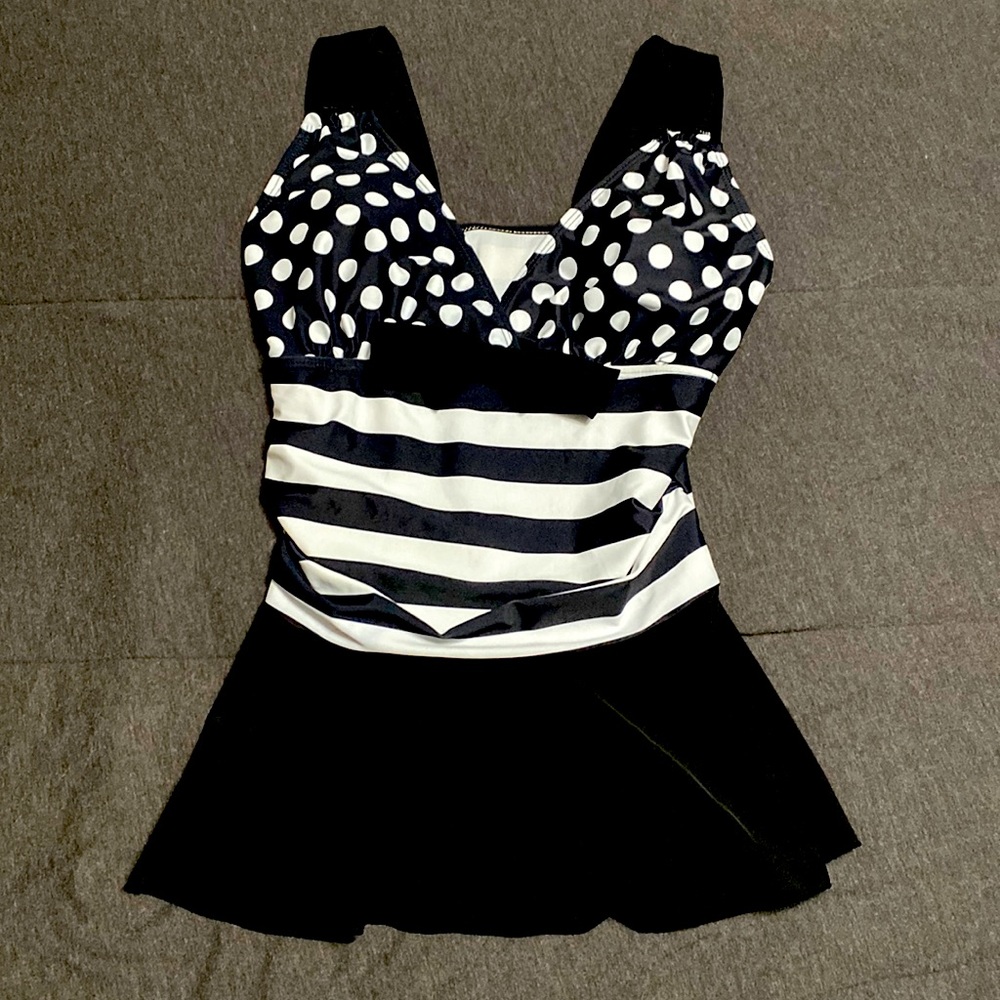 Women’s tankini top